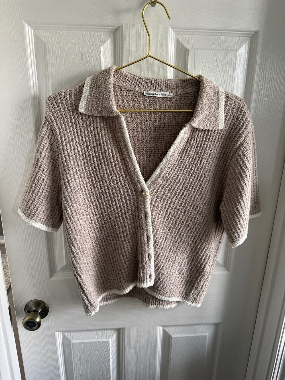 Abercrombie & Fitch Taupe Knit Short-Sleeve Cardigan with Cream Trim